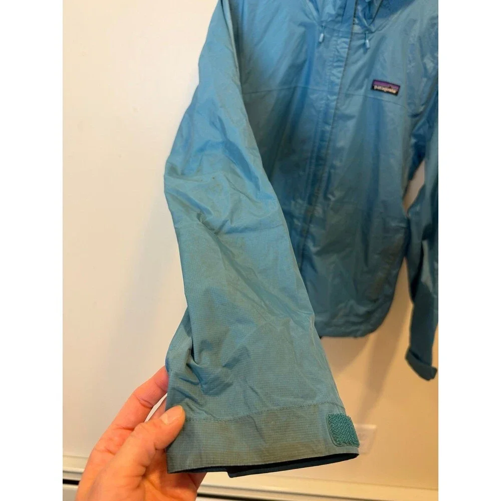 Patagonia Rain Jacket Shell - Picture 2 of 5